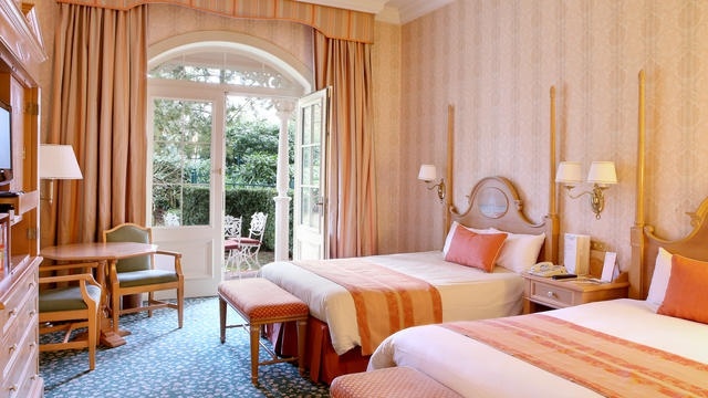 Disneyland Hotel